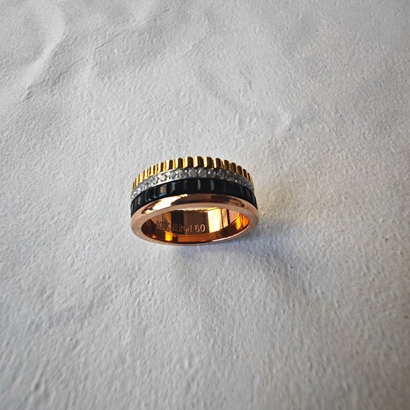 Boucheron 18k Gold Pavé Diamond Ring - Picture 3 of 5